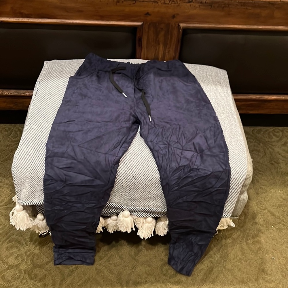 The Porter Collective navy jogger w star